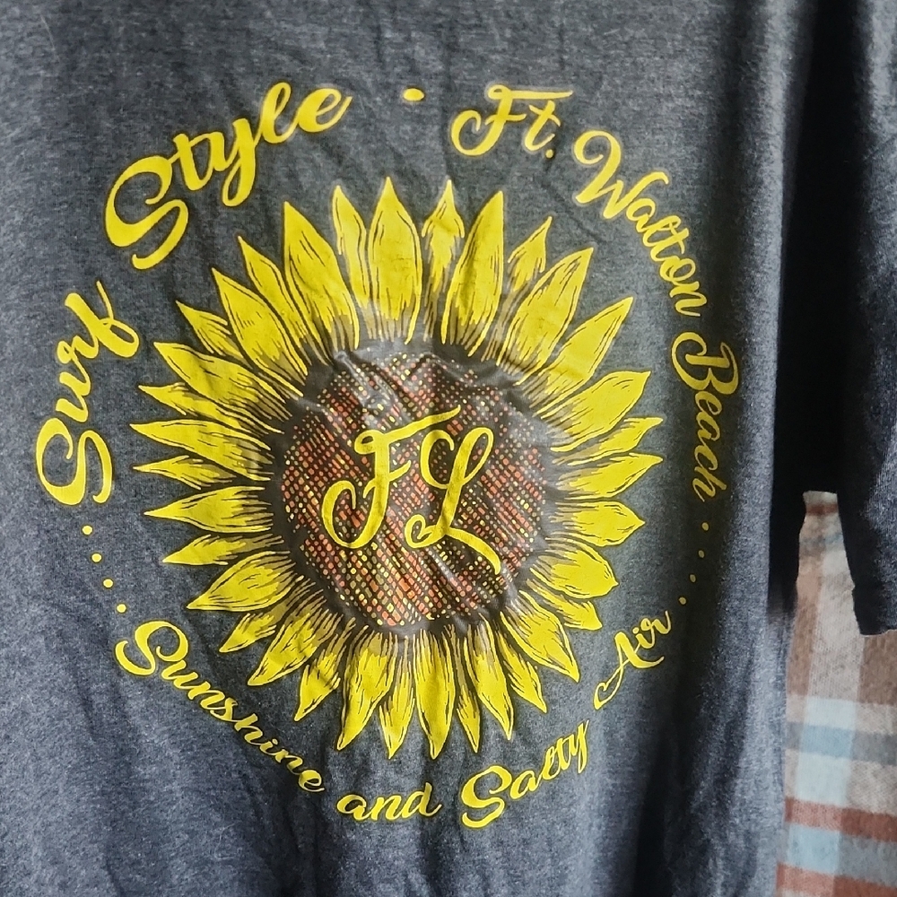Gray T-Shirt with Sunflower Graphic